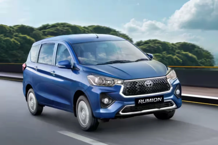 Toyota launches new mid-spec automatic variant of Rumion, priced at Rs 13 lakh